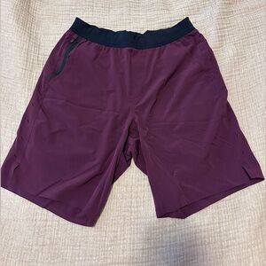 Ten Thousand interval short for men.